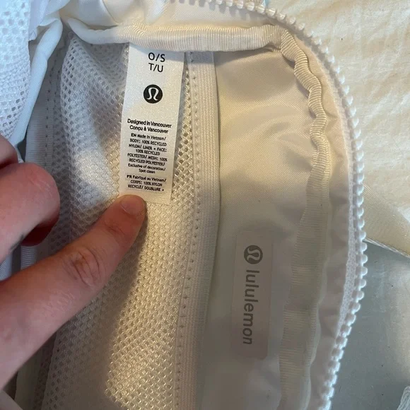 lululemon athletica White Crossbody Bag - Picture 3 of 4